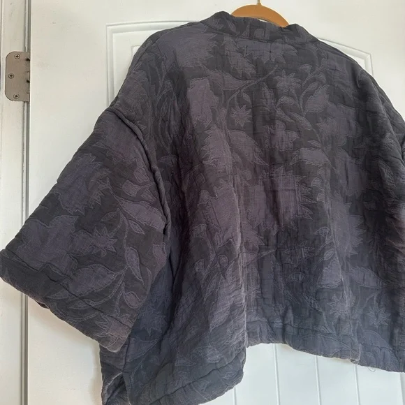 Quilted Black Floral Shawl Jacket OSFM - Picture 6 of 7